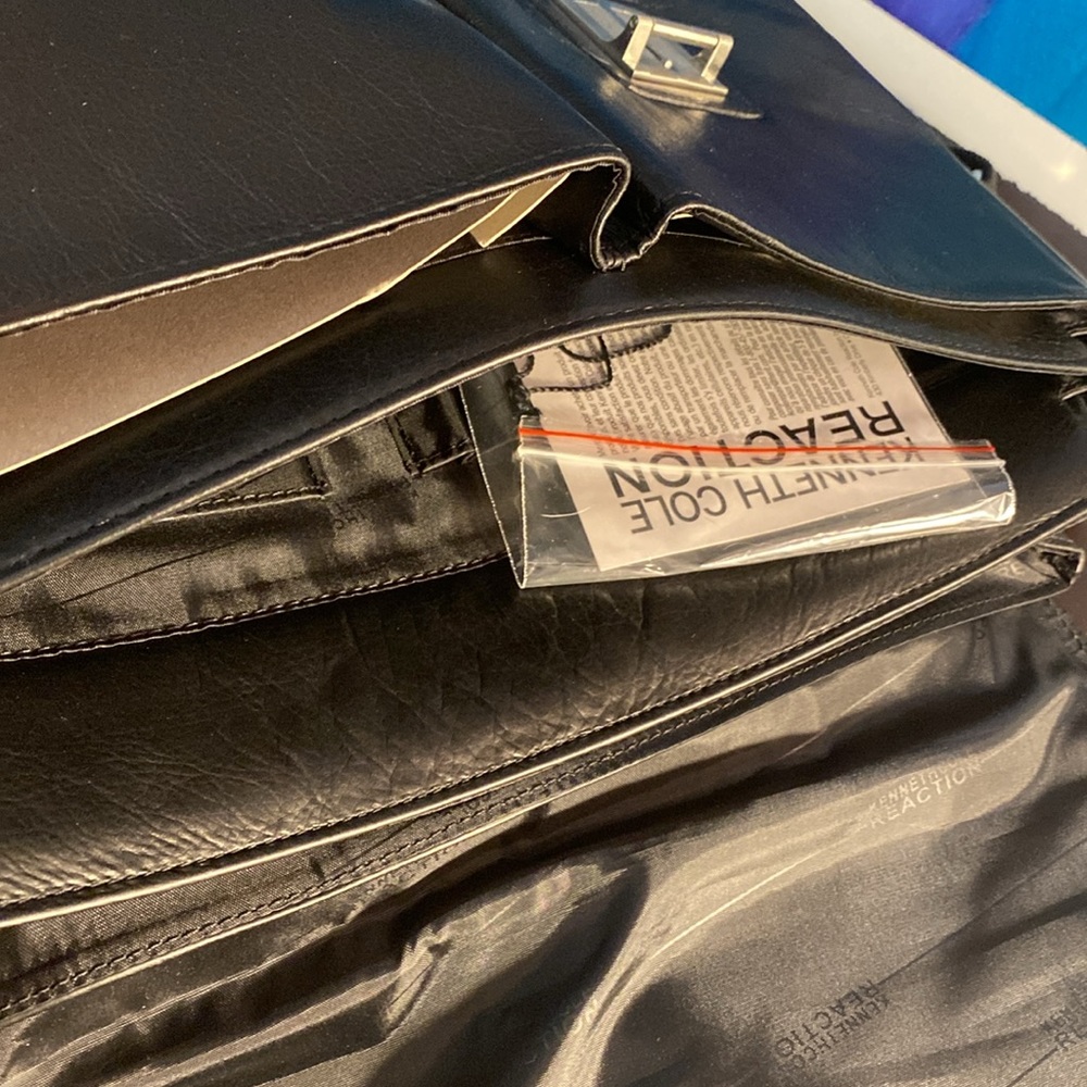 Kenneth Cole leather NWT briefcase and wallet - Picture 11 of 16